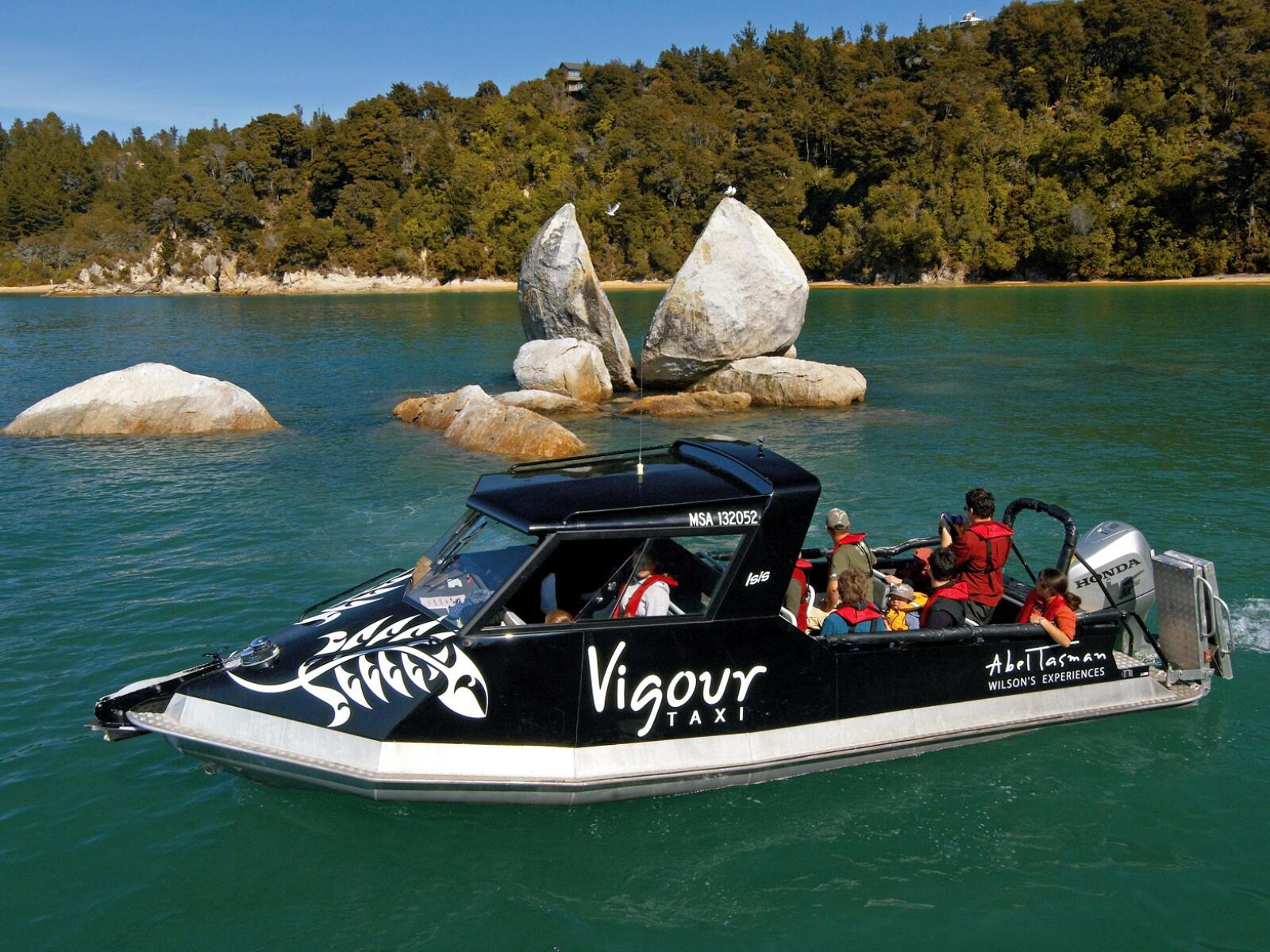 Split Apple, Tonga Quarry Cruise & Walk