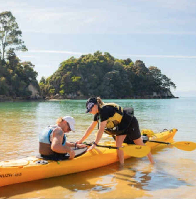 Kayaking in Abel Tasman